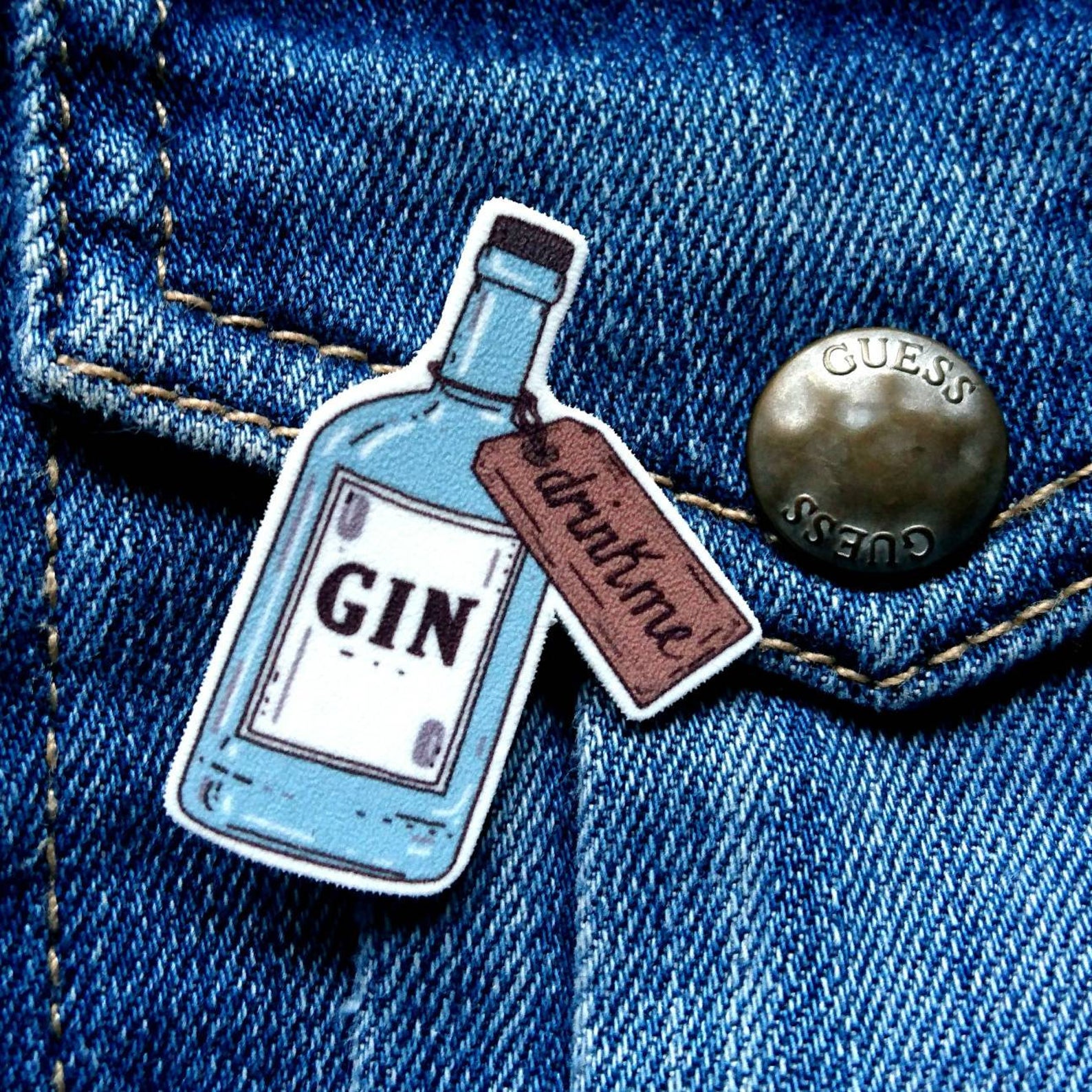 Drink me Gin pin